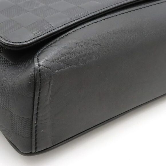 Louis Vuitton Damier Infini District PM Shoulder Bag - Picture 3 of 6